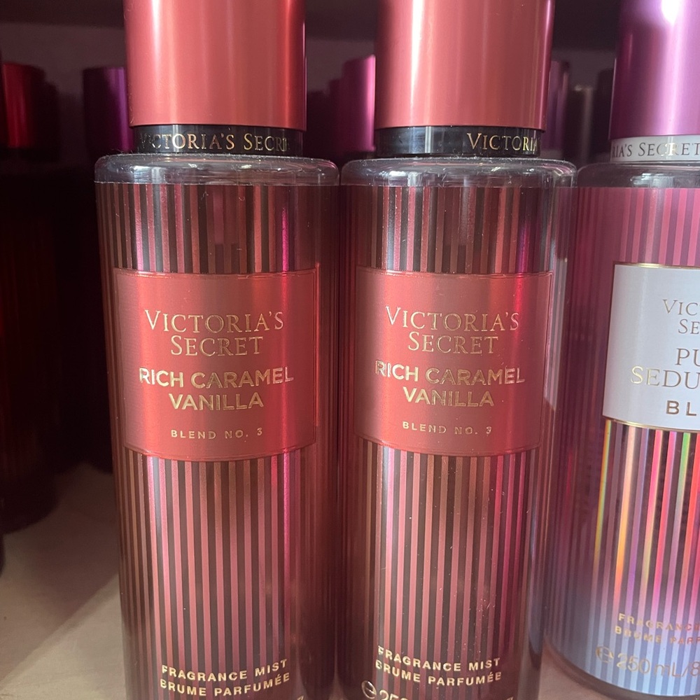 2 Victoria's Secret rich caramel vanilla  Fragrance Mist